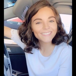 Meet your Posher, Kaila